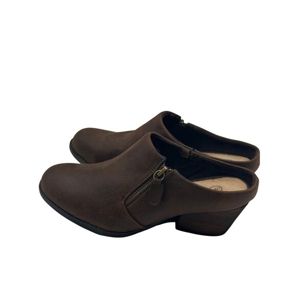 Belle Vita Size 7.5M  Faux Suede Slip On Ankle Boots Side Zipper Brown - Picture 2 of 13